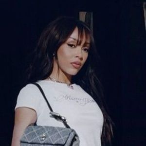 Meet your Posher, Madelyn